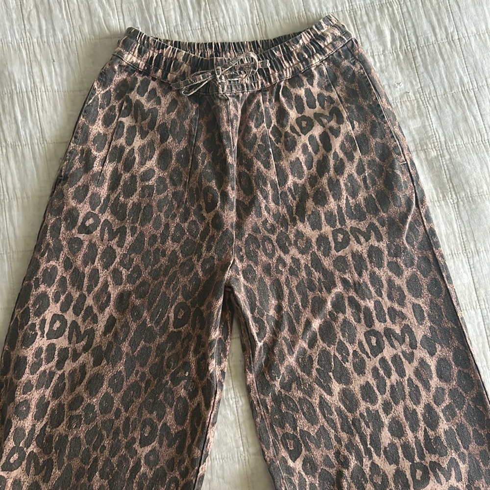 Damson Madder Rafe Pant - Leopard Print - Picture 2 of 4